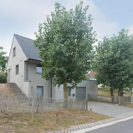 Nicely Decorated Family House Near Coast ヴィラ *