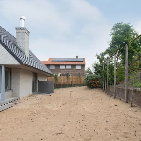 Nicely Decorated Family House Near Coast
